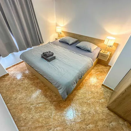 Blue Horizon C59 Apartment